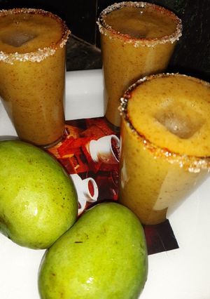 A picture of Kachhe pakke aamo ka panna / raw mango panna.