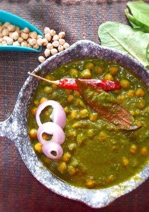 છોલે પાલક રેસીપી મુખ્ય ફોટો