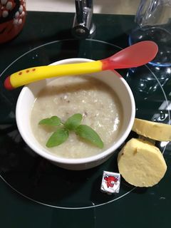 Hình của món Cháo thịt bò khoai lang phomai cho bé.