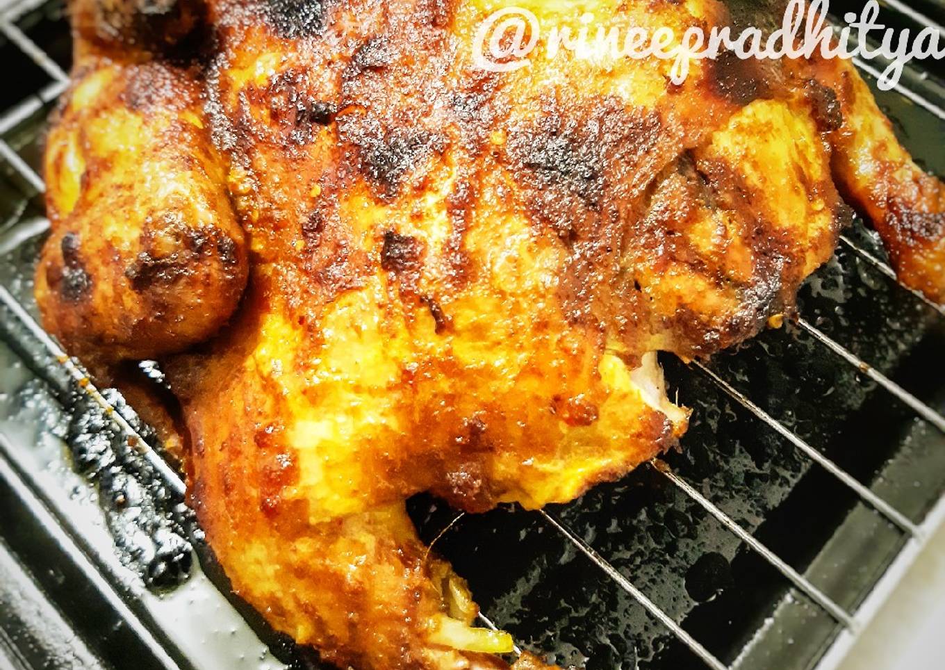 Ayam panggang pedas bumbu kuning