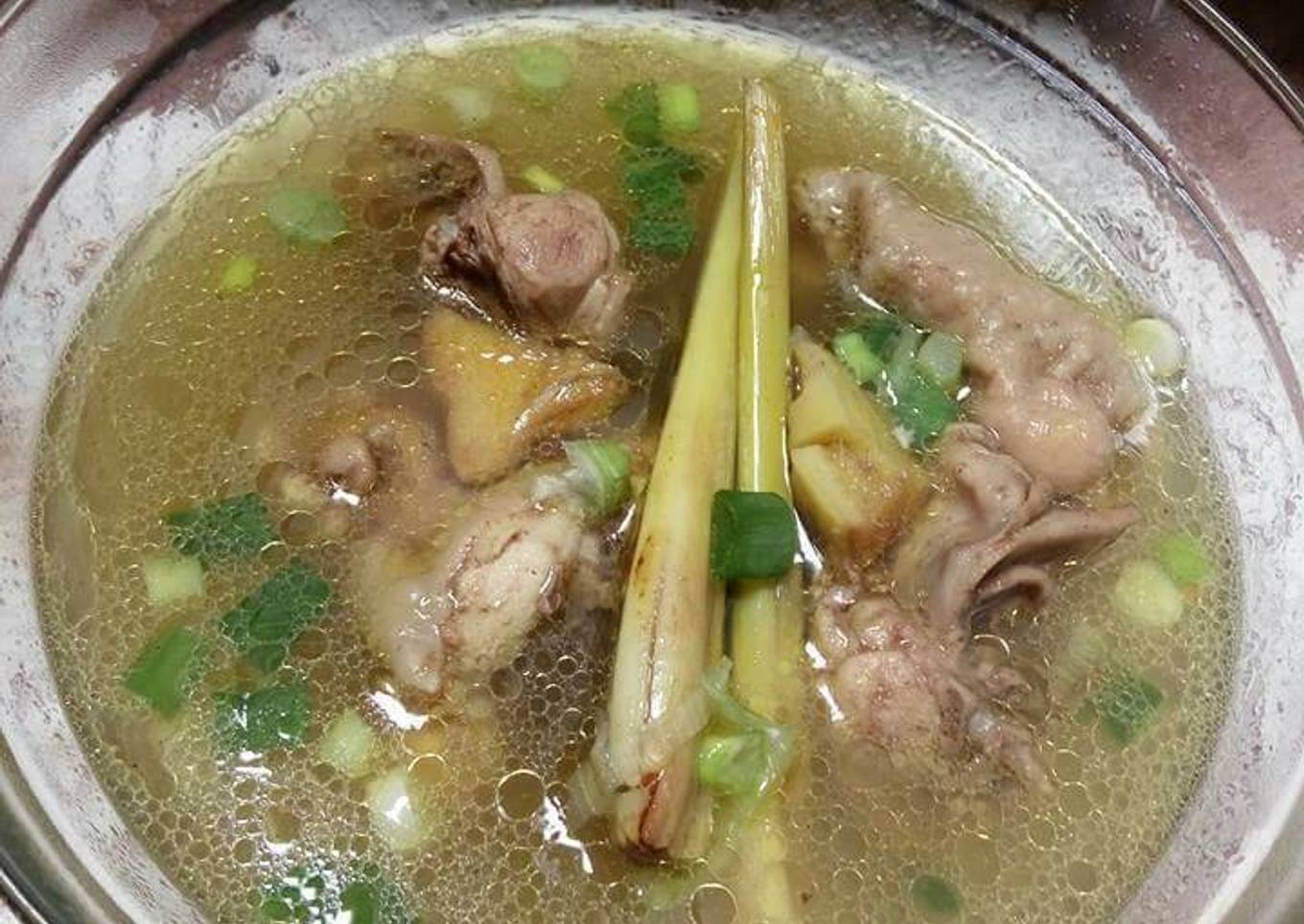 Sop ayam rempah jahe sereh