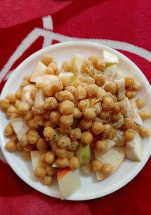 A picture of Chana chat.