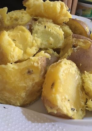 Una foto de Papas amarillas cocidas