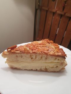 Bienenstich mit Puddingfüllung Rezepthauptbild