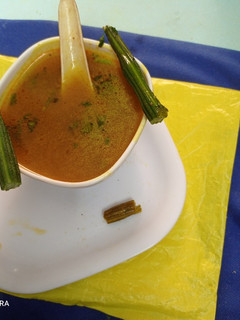 સરગવા ની શીંગ નો સૂપ (Saragva Shing Soup Recipe In Gujarati) રેસીપી મુખ્ય ફોટો