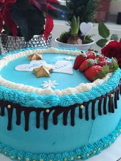 O poză a rețetei Tort de cacao cu cremă de mascarpone și fructe.