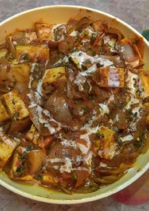 A picture of Paneer Do Pyazaa.