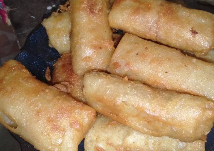 Resep: SempurnaRisol isi Ayam Wortel Pedas