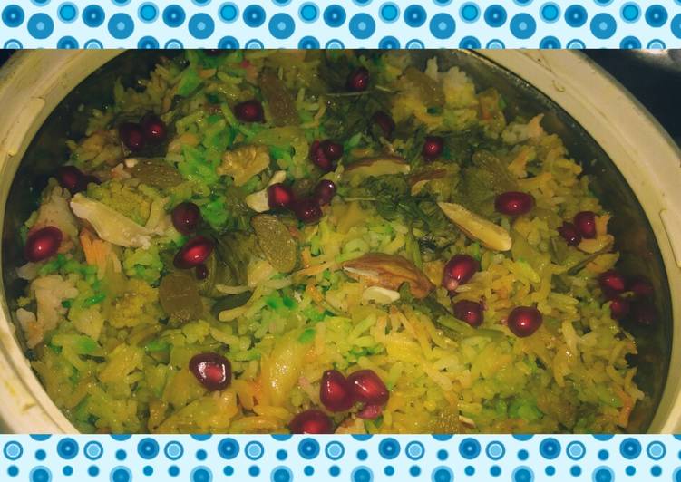 Tricolor mix veg briyani with cheese and anar seeds