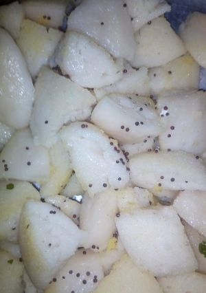 A picture of Fried idli.