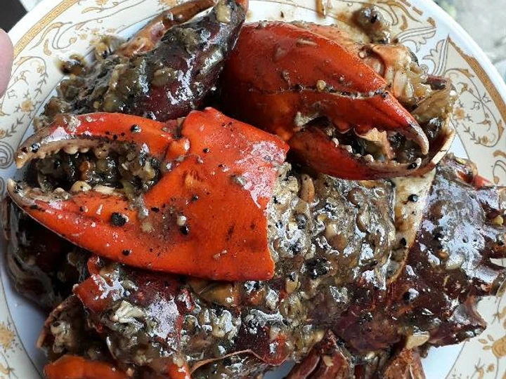 Cara Mudah Menyiapkan Resep Kepiting saus lada hitam yang  Bikin Ketagihan Anti Ribet, Uenak Banget