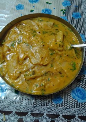 A picture of Varan phal / chakolya.