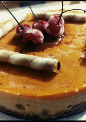 A picture of Mango ginger cheese cake.
