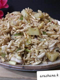 A picture of Alu muri very tangy snacks.