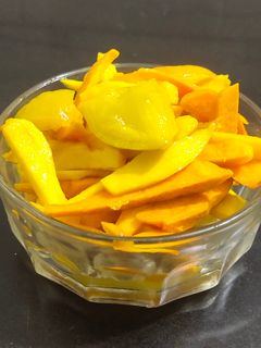 આથેલી લીલી હળદર (Atheli Lili Haldar Recipe In Gujarati) રેસીપી મુખ્ય ફોટો