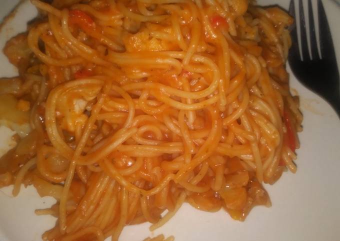 Cauliflower Spaghetti With Bell Peppers & Garlic