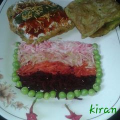 A picture of Potato stuffed palak puri.
