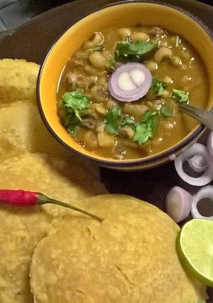 A picture of Bedmi Poori.