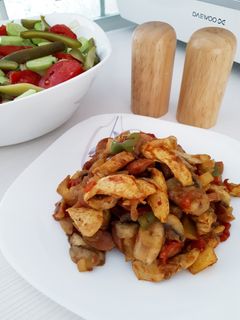 عکسی از دستور خوراک مرغ و قارچ