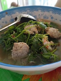 Hình của món Canh rau má Nấu tôm và chả cá.