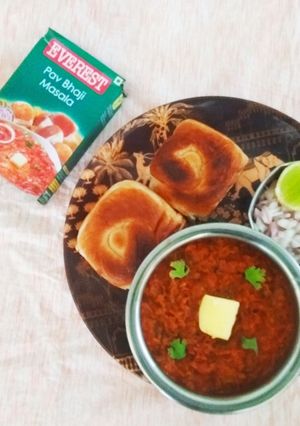 A picture of Pav Bhaji.