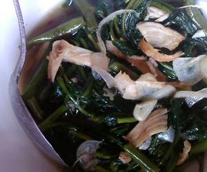 Cara Cepat Kangkung cah saus tiram plus ayam Enak dan Sehat