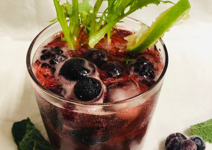 Easiest Way to Make Andrew Copley Raspberry Mojito