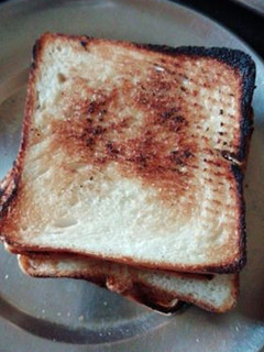 A picture of Bread roasted.