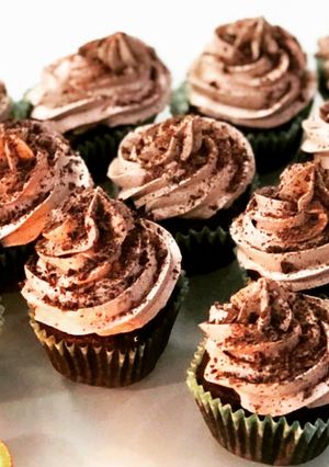 A picture of Mocha buttercream cupcakes.