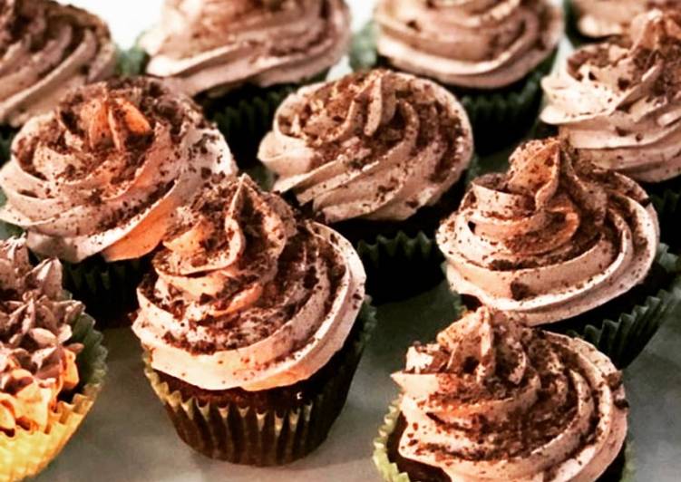 Easiest Way to Prepare Quick Mocha buttercream cup cakes