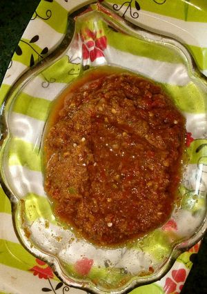 A picture of Lal mirch ki chatpati chutney.