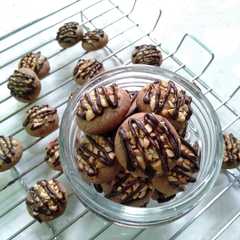 A picture of Cookies Cokelat Kacang.