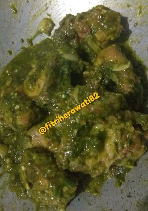 Foto resep Ayam sambal ijo pedas mantap 😍