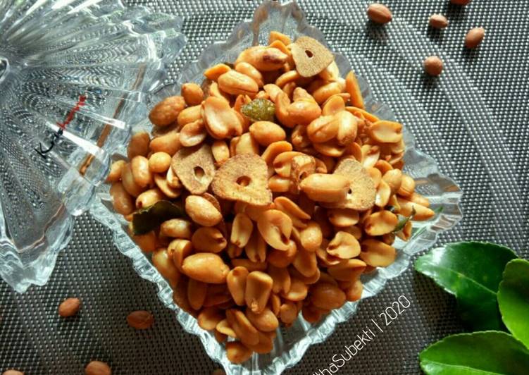 Rahasia Membuat 82 Kacang Bawang Gurih Renyah Yang Lezat