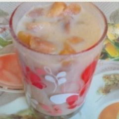 A picture of Chikoo shake.
