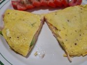 Una foto de omelette con huevos