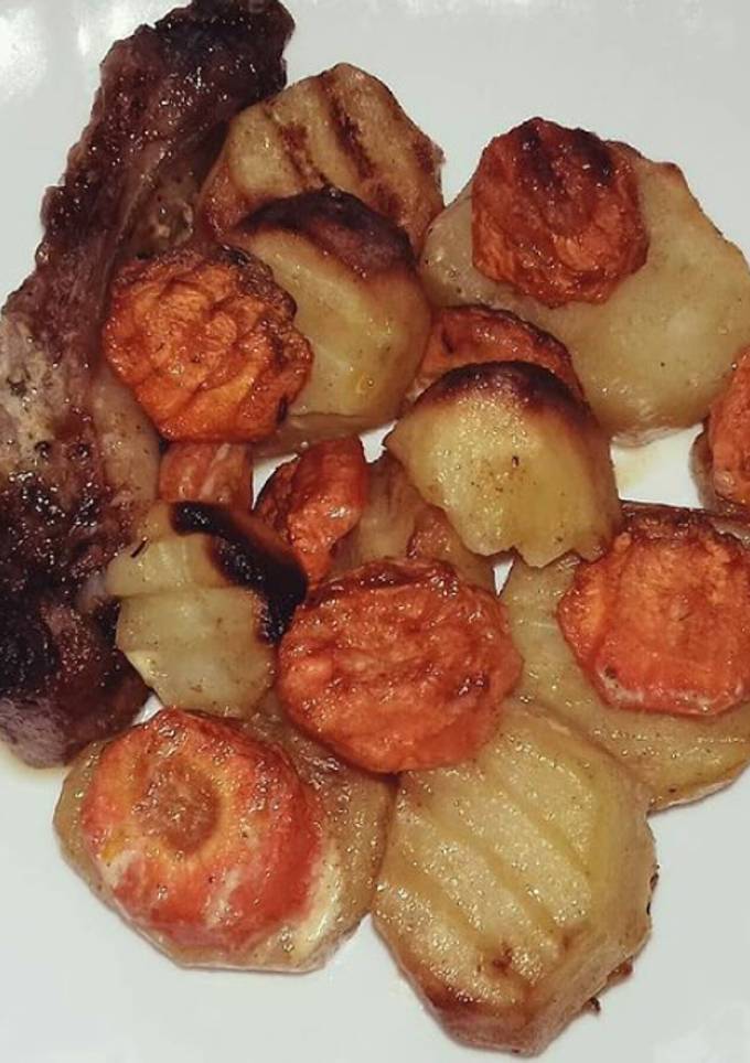Картошка с ребрами в духовке
