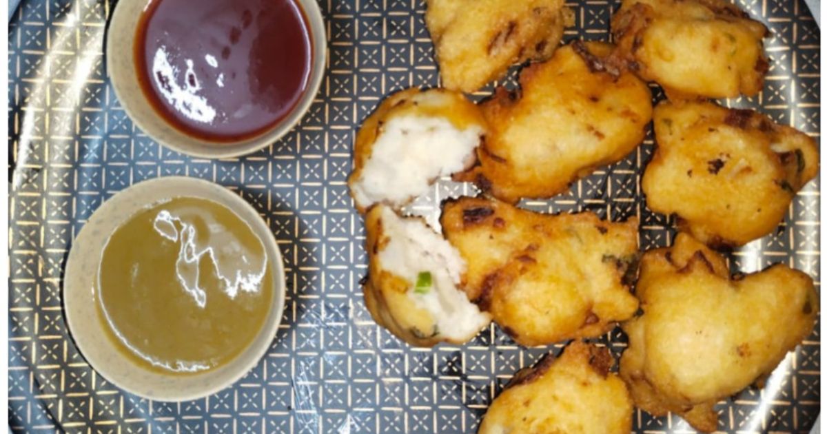 Biuli Dal Er Boda Recipe - Bengali Style Urad Dal Vada