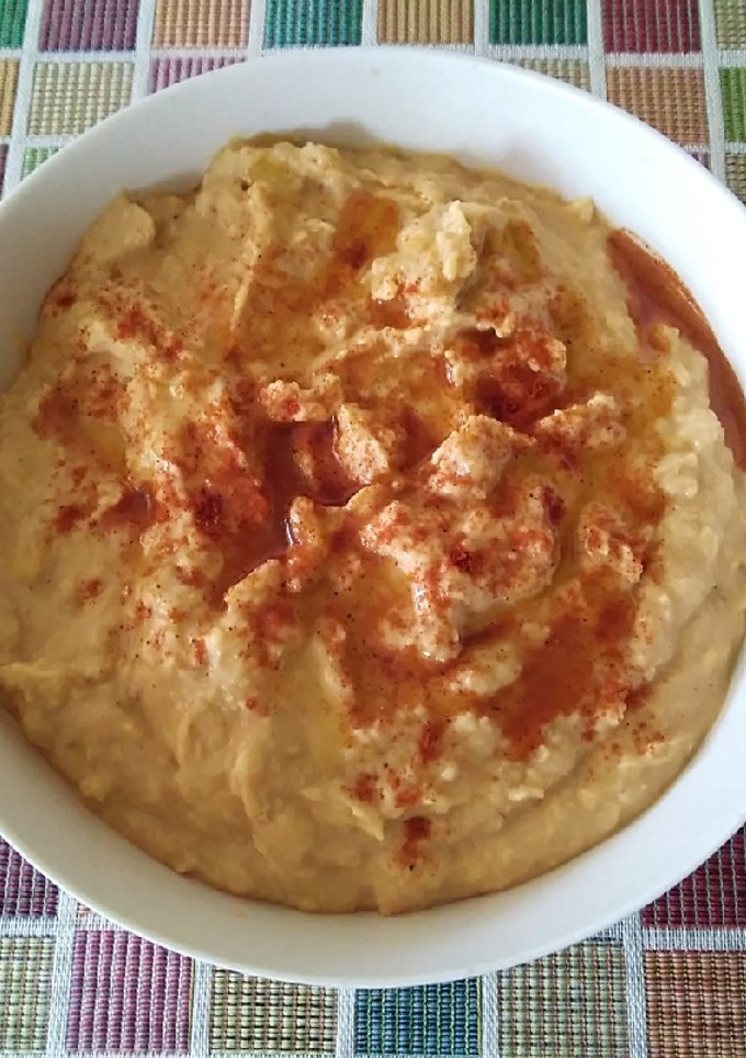 Una foto de Hummus casero