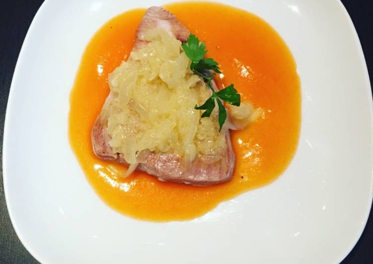 Atún encebollado con salsa agridulce facilísimo y riquísimo