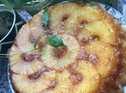 Une photo de gâteau ananas