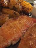 Loritos a la Plancha con Patatas Gajo y Mayonesa de Soja y Salsa de Humo