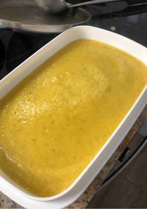 Una foto de Crema de verduras light 🍆🥒