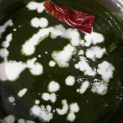 A picture of Spinach dip with cheese and fresh malai.
