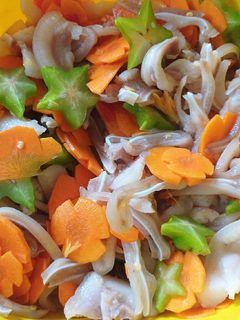 Hình của món Tai heo ngâm chua ngọt.