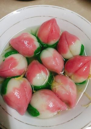Hình của món Chè trôi nước trái đào tiên.