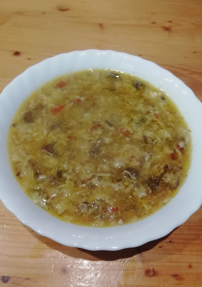 Una foto de Sopa de senderuelas (setas silvestres) con estrellitas 🍄🍄