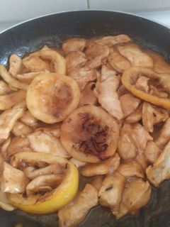 Una foto de Pollo al limón