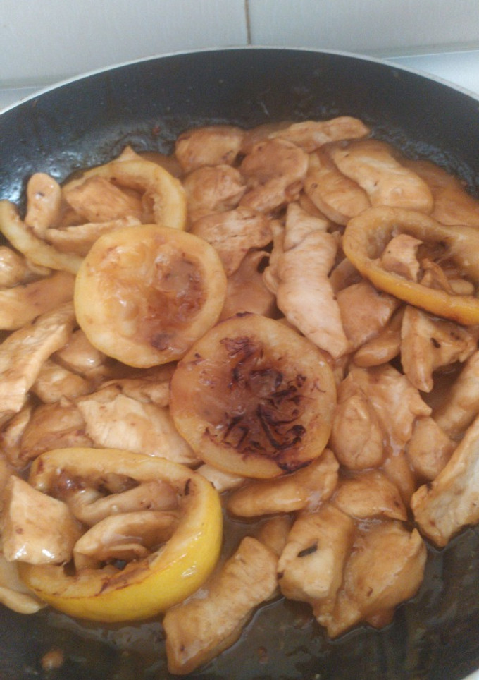 Una foto de Pollo al limón