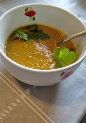 A picture of Mushroom and celery soup.